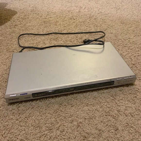 SONY DVD player with HDMI - Picture 16 of 16